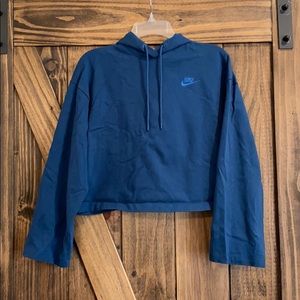 Cropped Nike Hoodie
